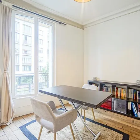 Bright And Modern Apartment Near The Eiffel Tower *